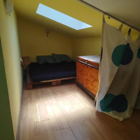 Vandrerhjem Just A *