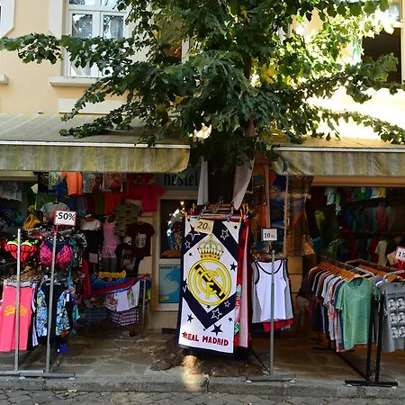 Just A אכסניה סוזופול